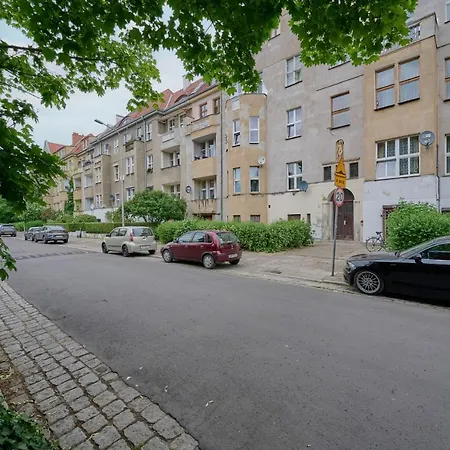 Spacious Tenement With 1 Bedroom And Balcony By Renters * ヴロツワフ